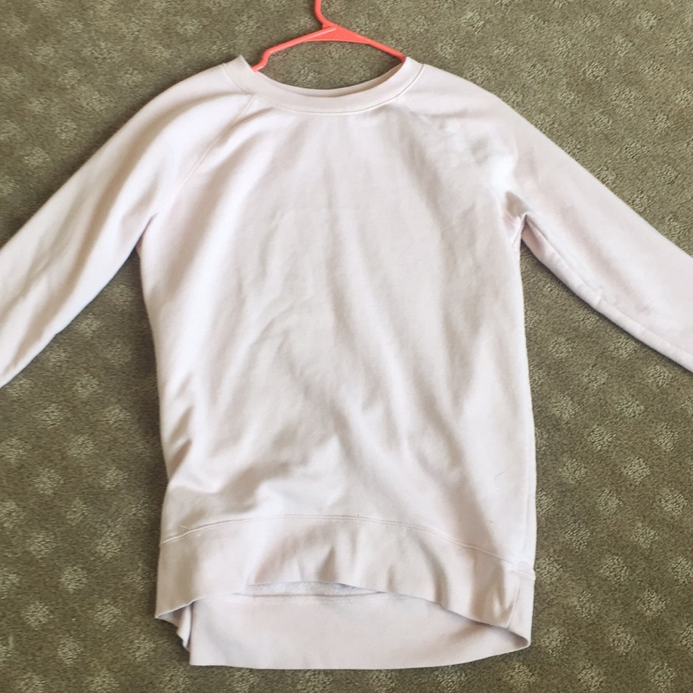 Light pink sweatshirt 💕